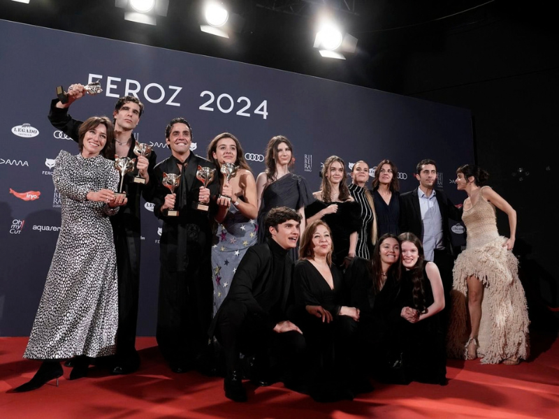 Montaje gráfico para los Premios Feroz