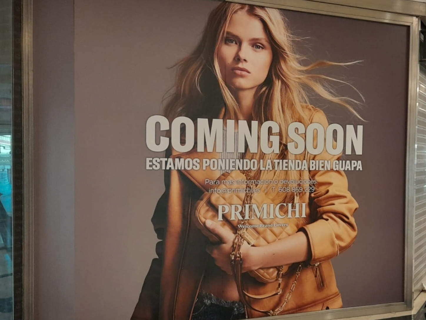 Diseño y producción de escaparates realizados por Eventual